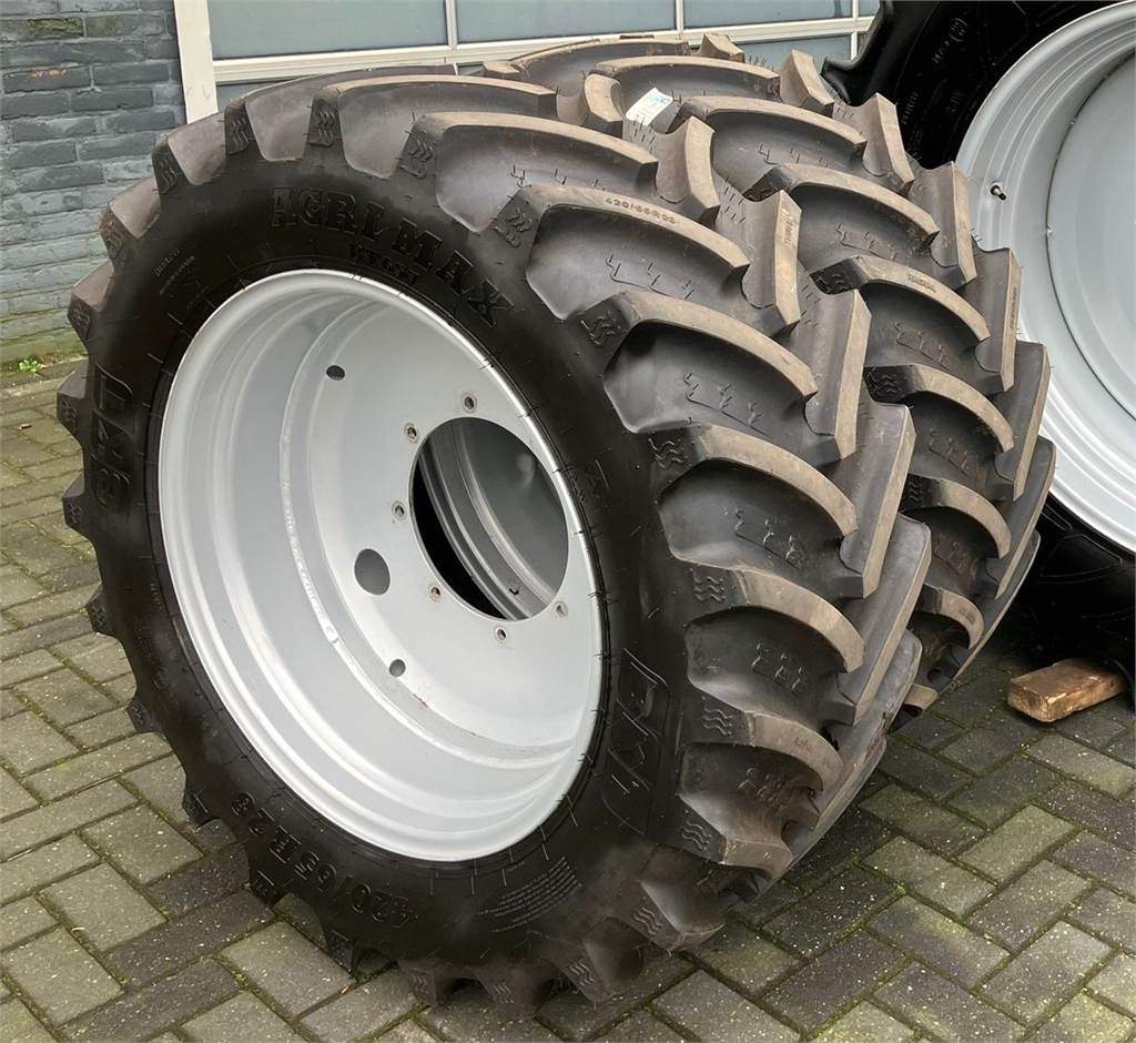 BKT 420/65R28 Banden