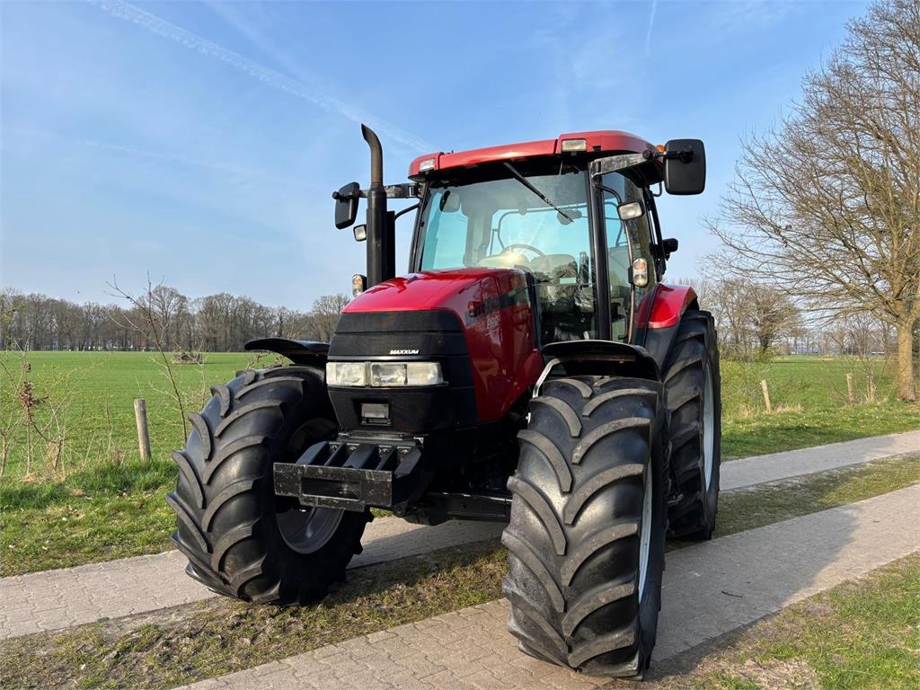 Case IH MXU 100 Pro