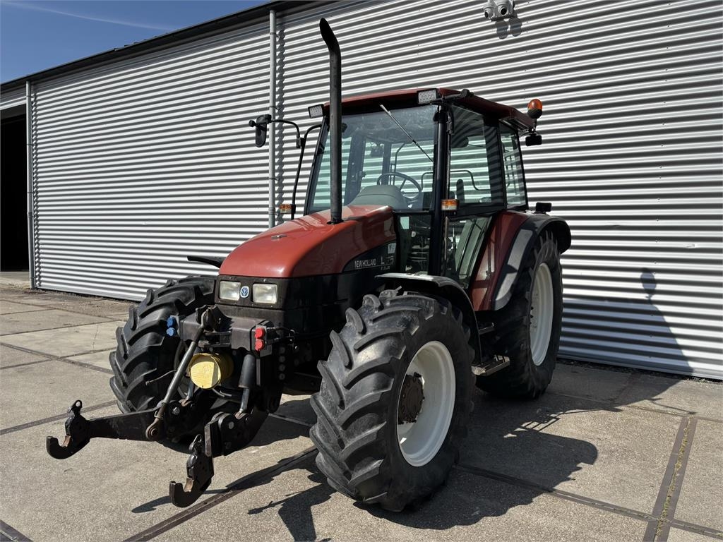 New Holland L75