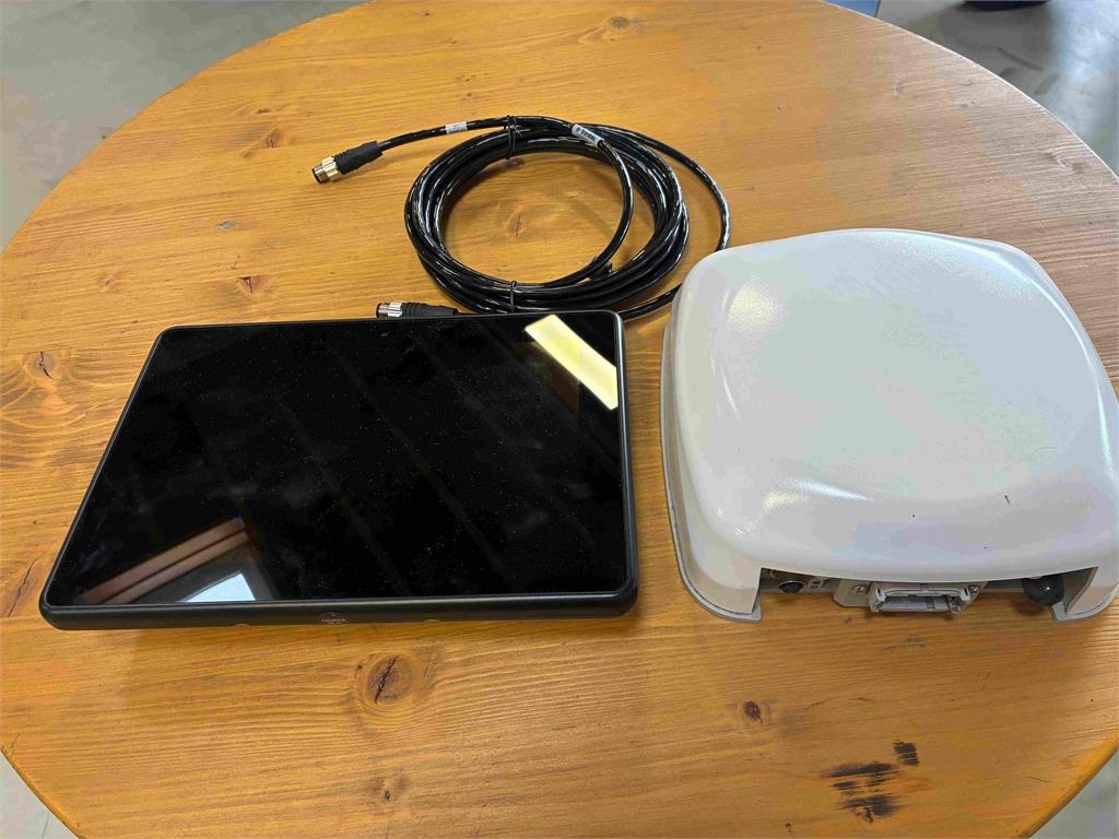 Trimble Müller XCN 1060 + NAV900