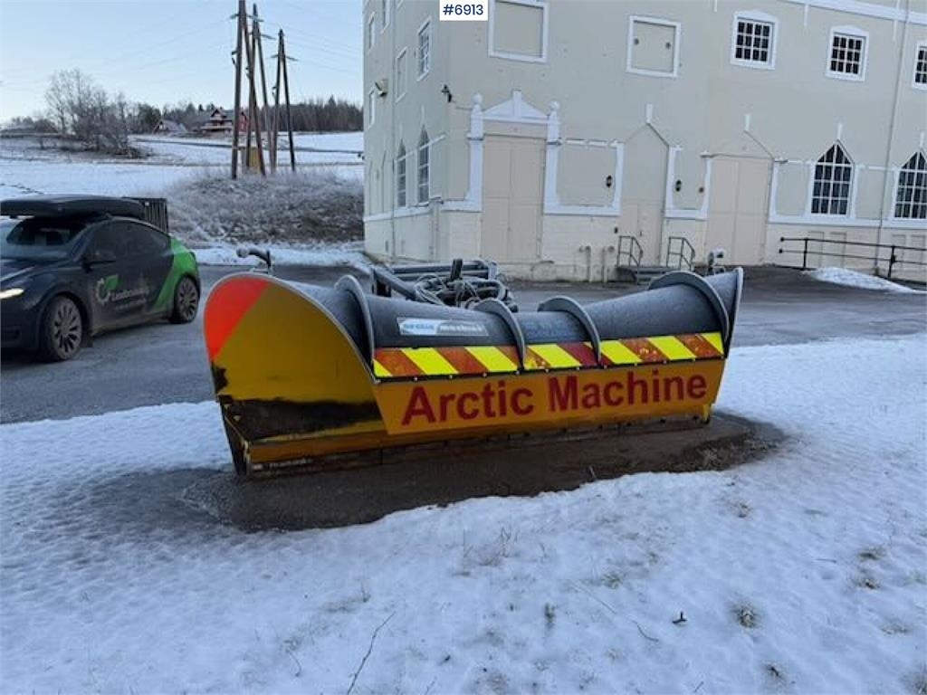 Arctic Machine Snøskjær