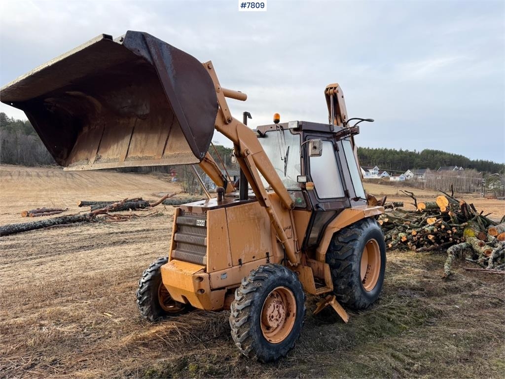 Case IH 580G Traktorgraver
