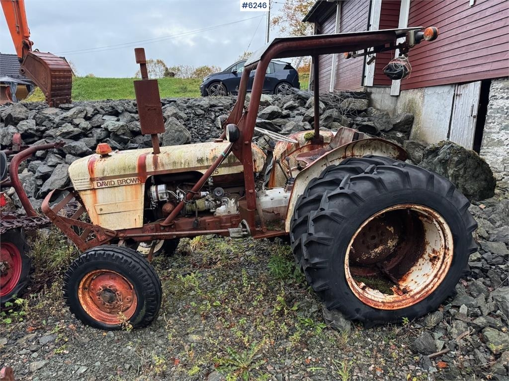 David Brown 885