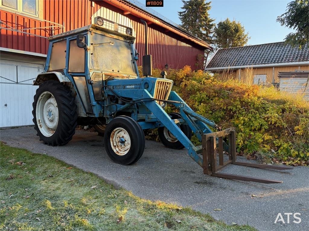 Tracteur agricole Ford 4600 — occasion 1978