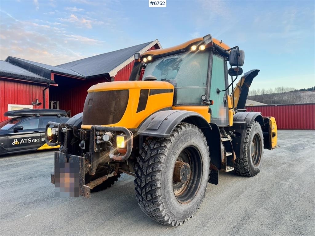 JCB Fastrac 3230