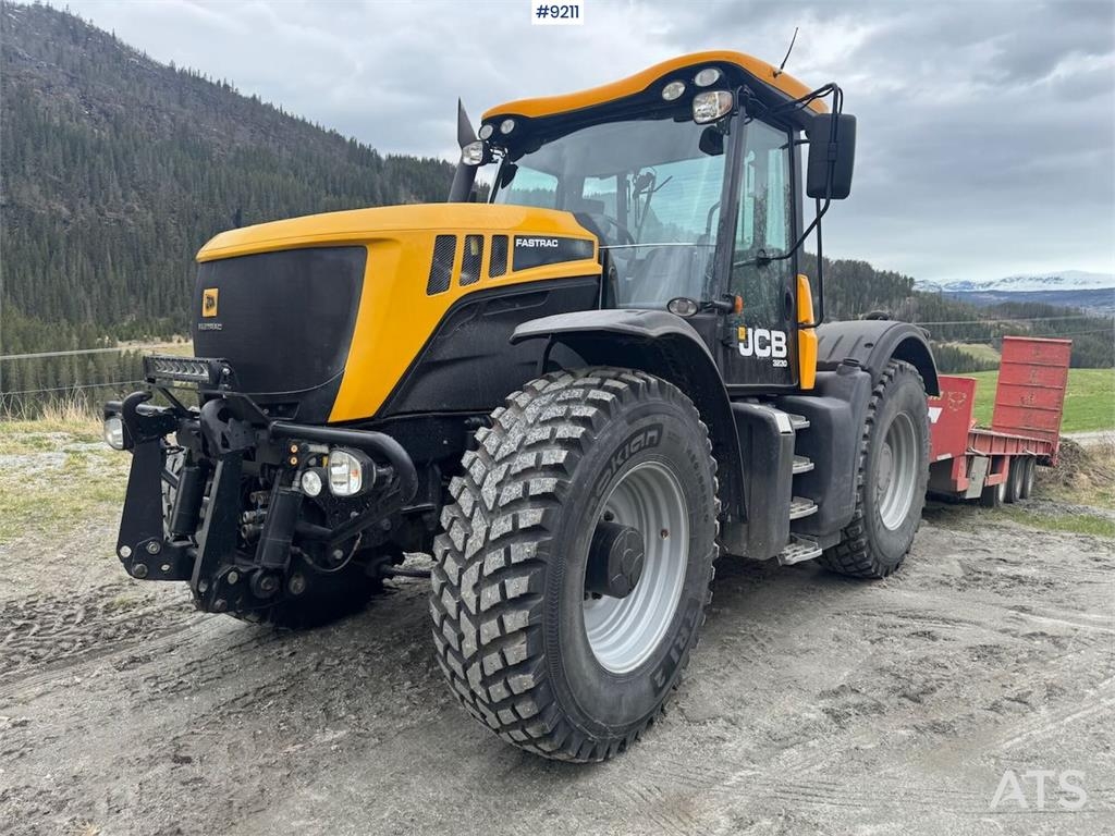 JCB Fastrac 3230