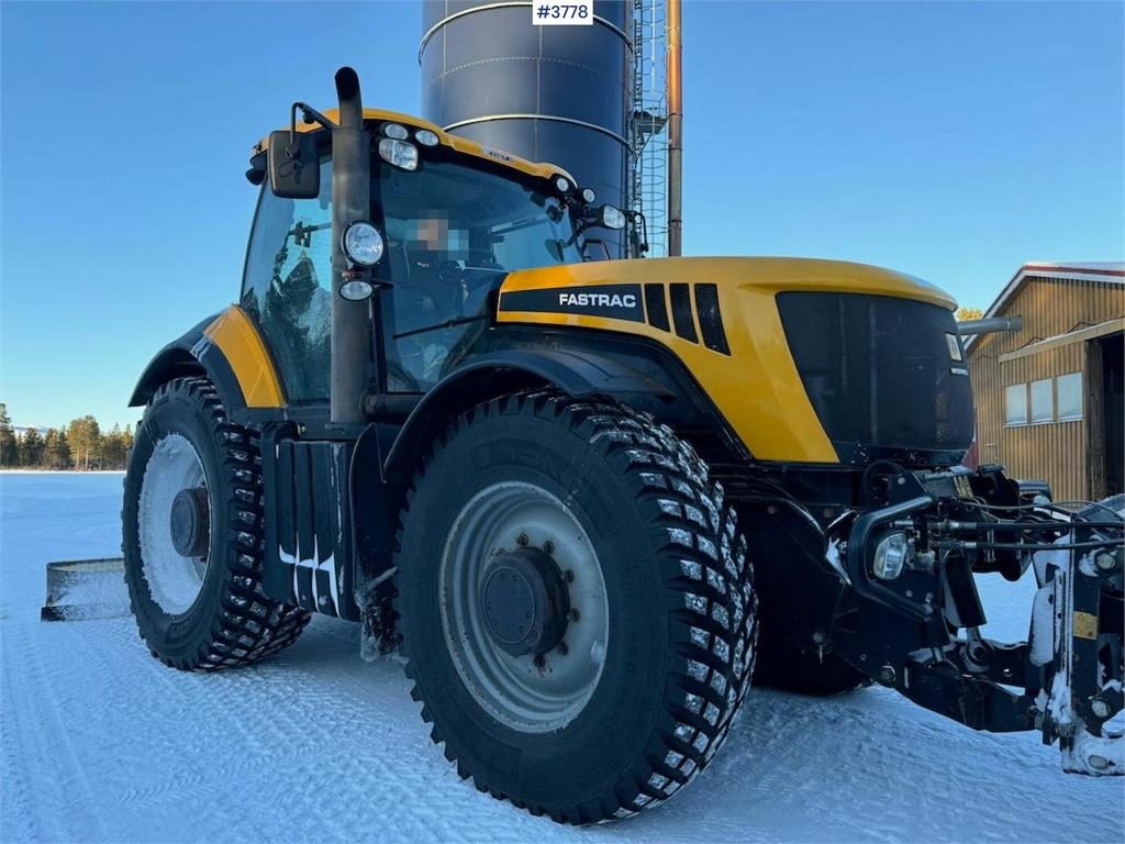 JCB Fastrac 8250