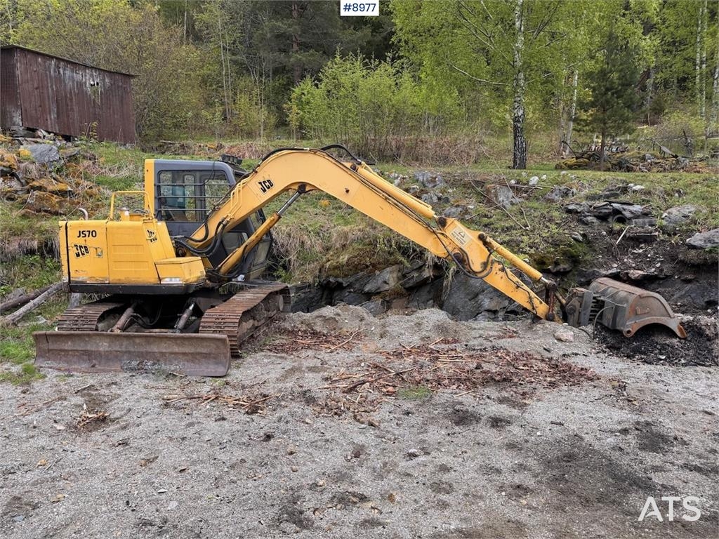 JCB JS70