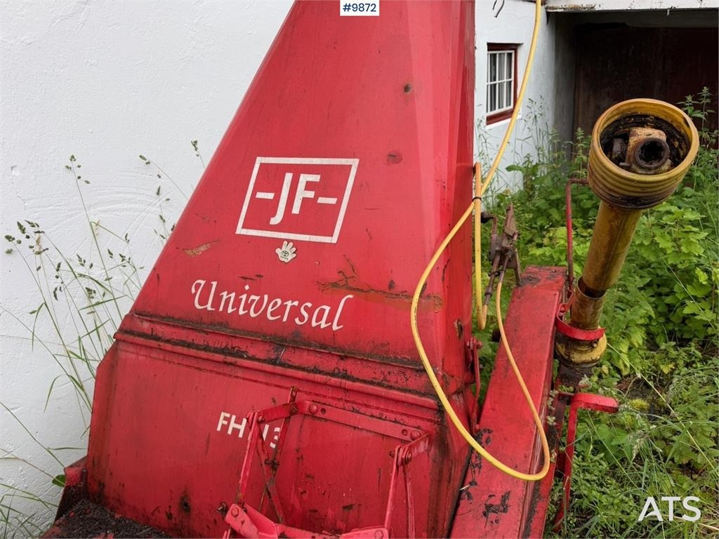 JF Universal FH 113 Fôrhøster