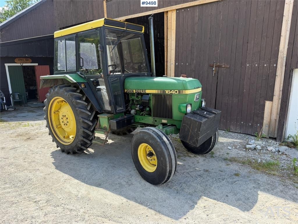 John Deere 1640