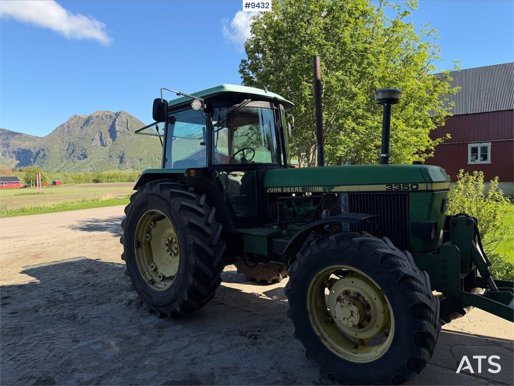 John Deere 3350