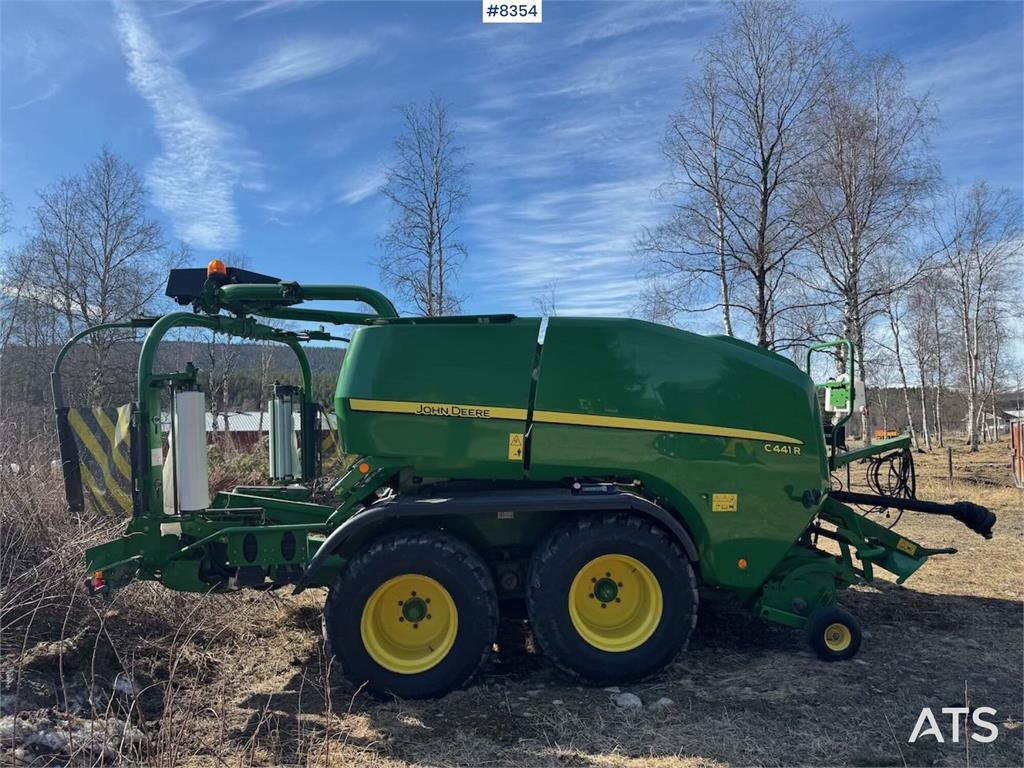 John Deere C441R