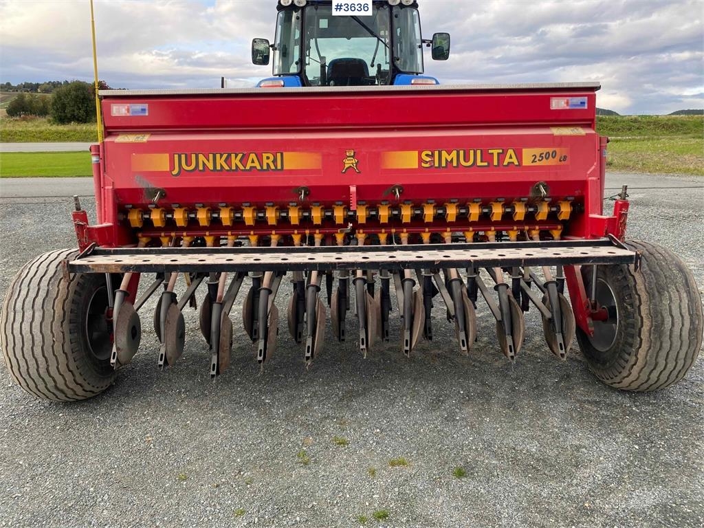 Junkkari Simulta 2500