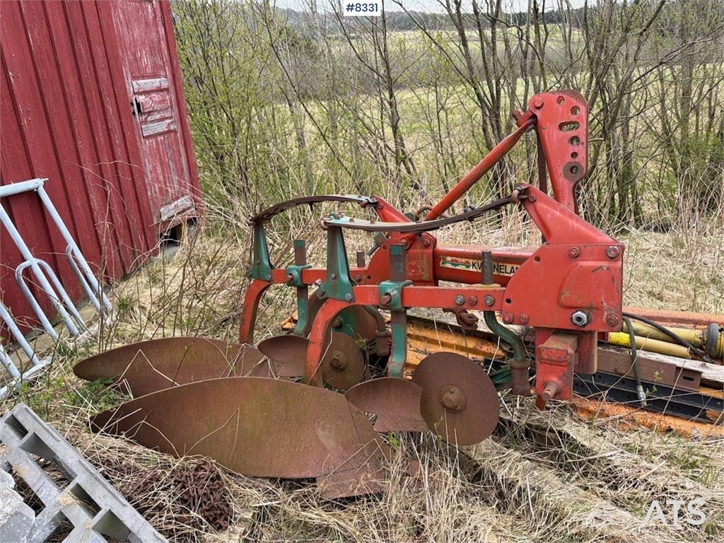 Kverneland 2 - skjærs plog