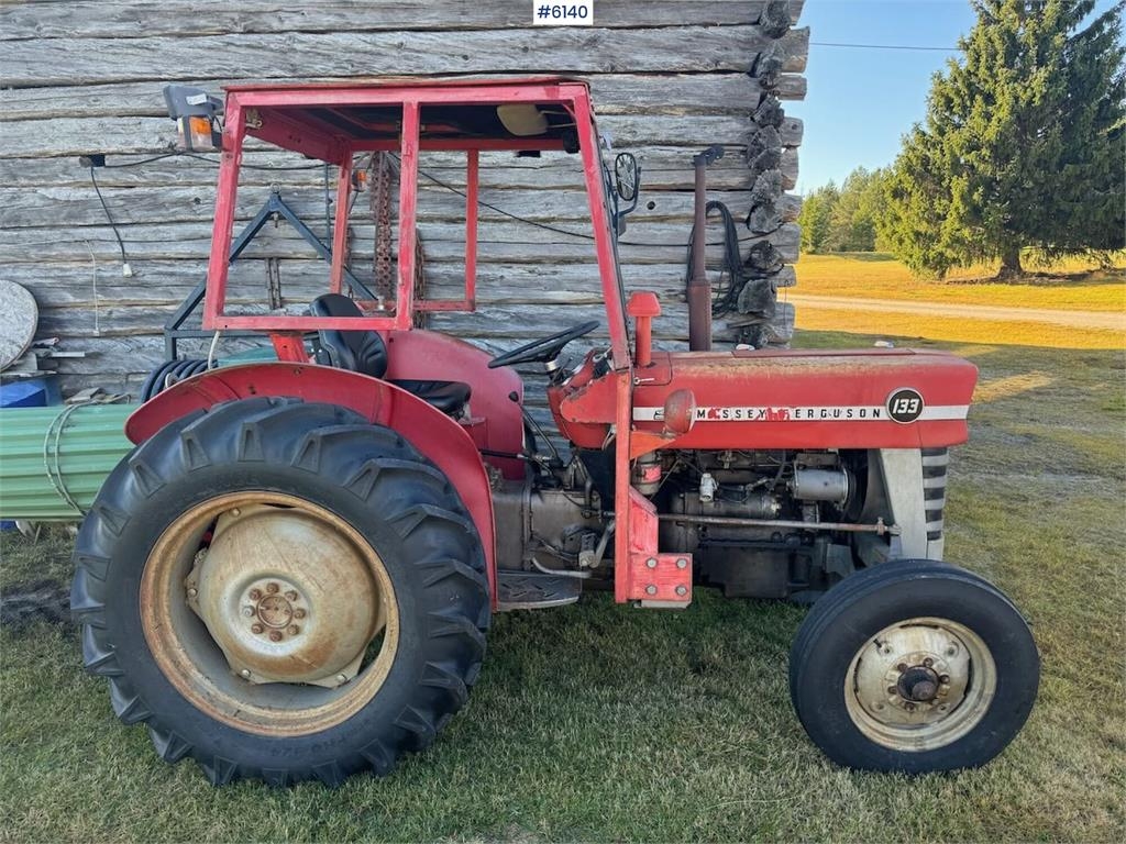 Massey Ferguson 133
