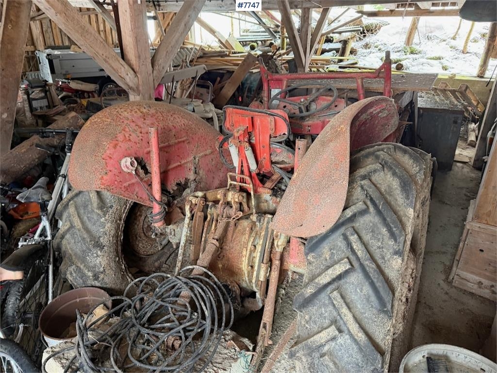 Massey Ferguson 135