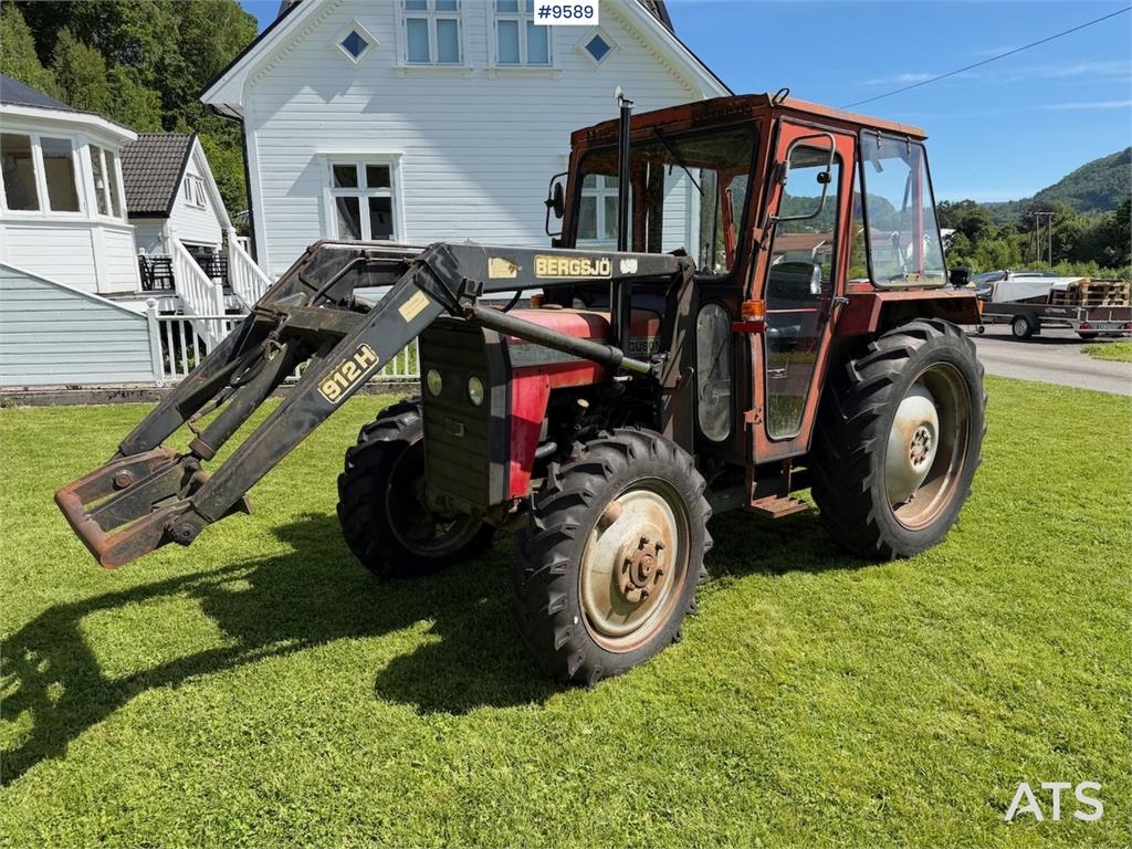 Massey Ferguson 240