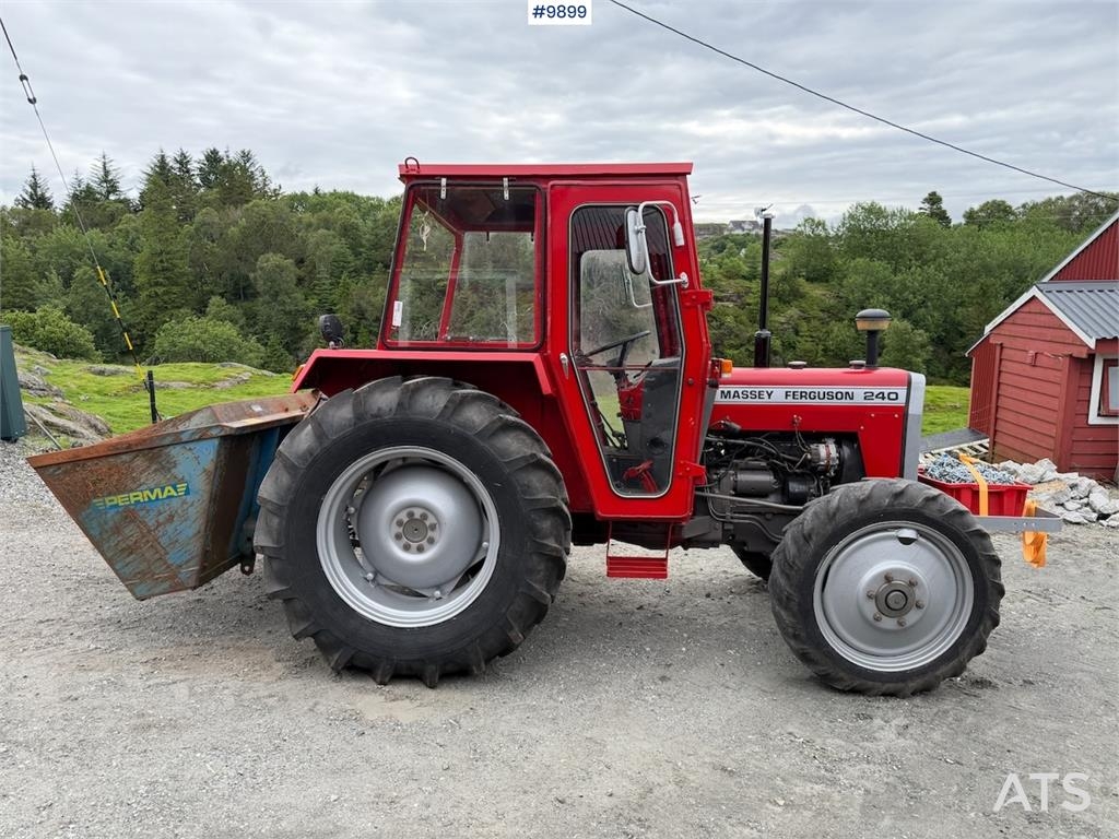 Massey Ferguson 240
