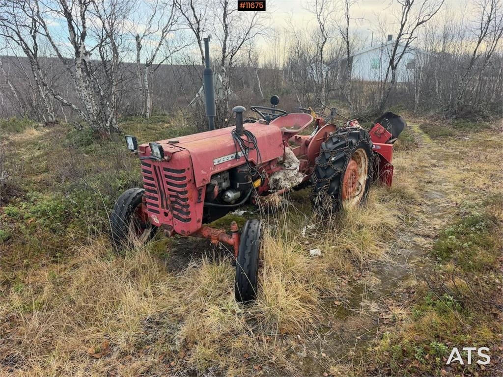 Tracteur agricole McCormick International — occasion 1960