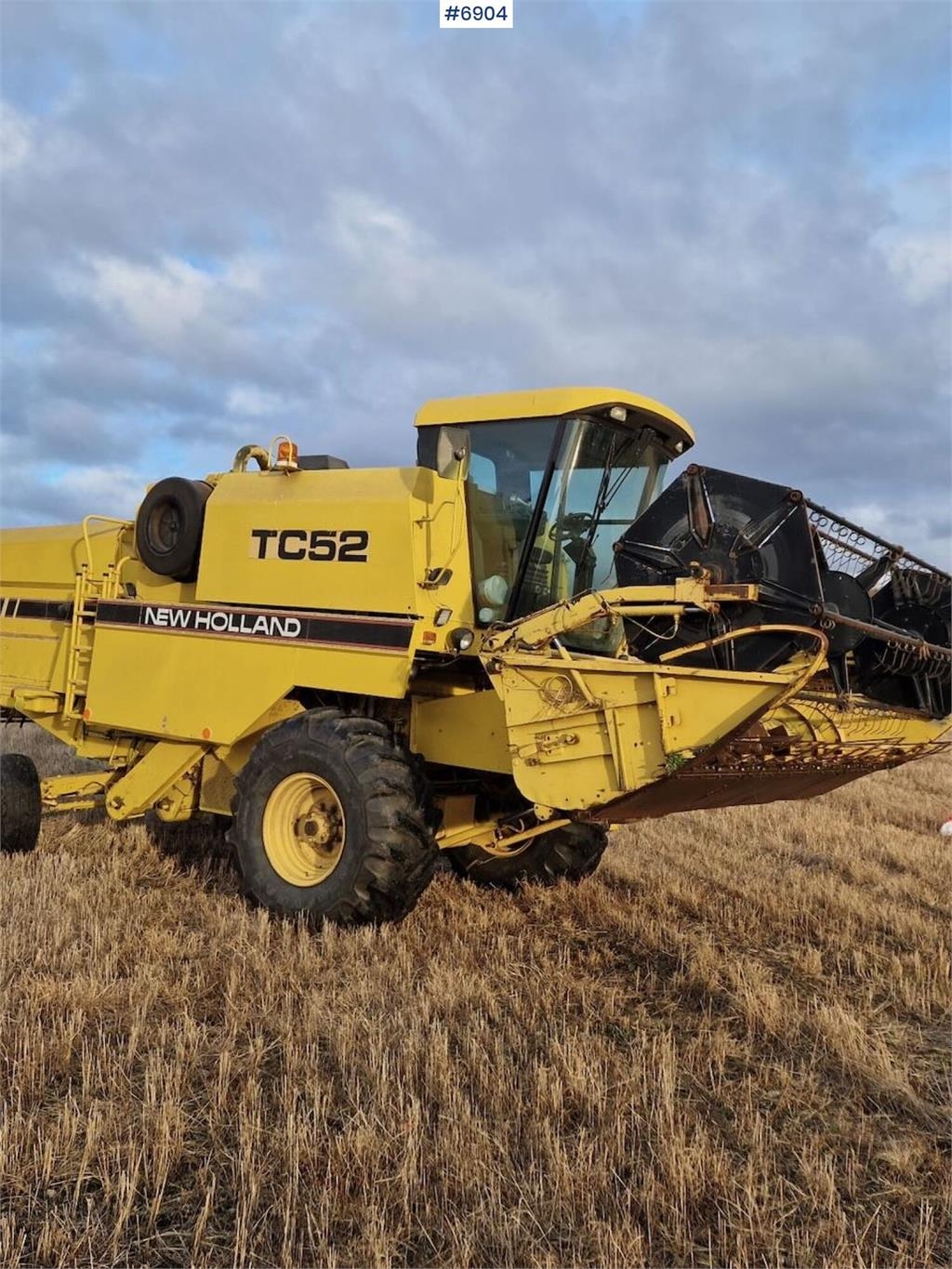 New Holland TC52