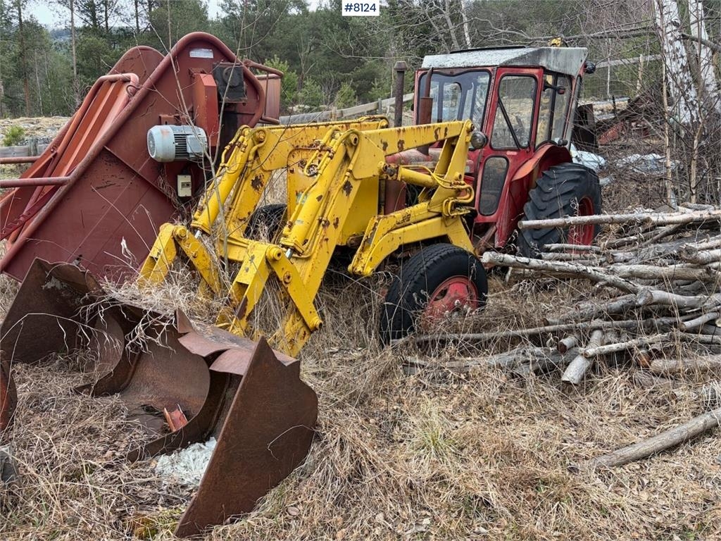 Nuffield traktor L4