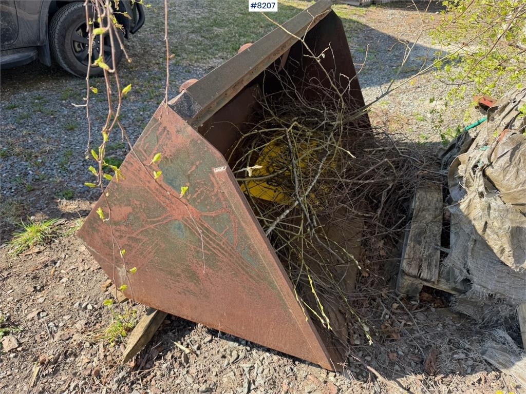 Skuffe til traktor