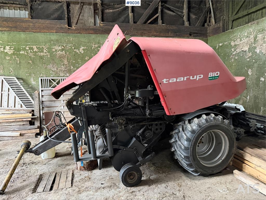 Taarup 6844 Rundballpresse