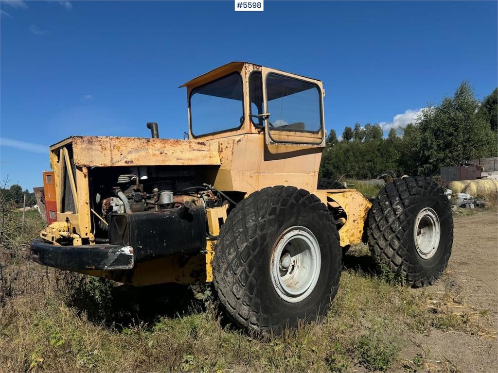 Traktor Selvbygd