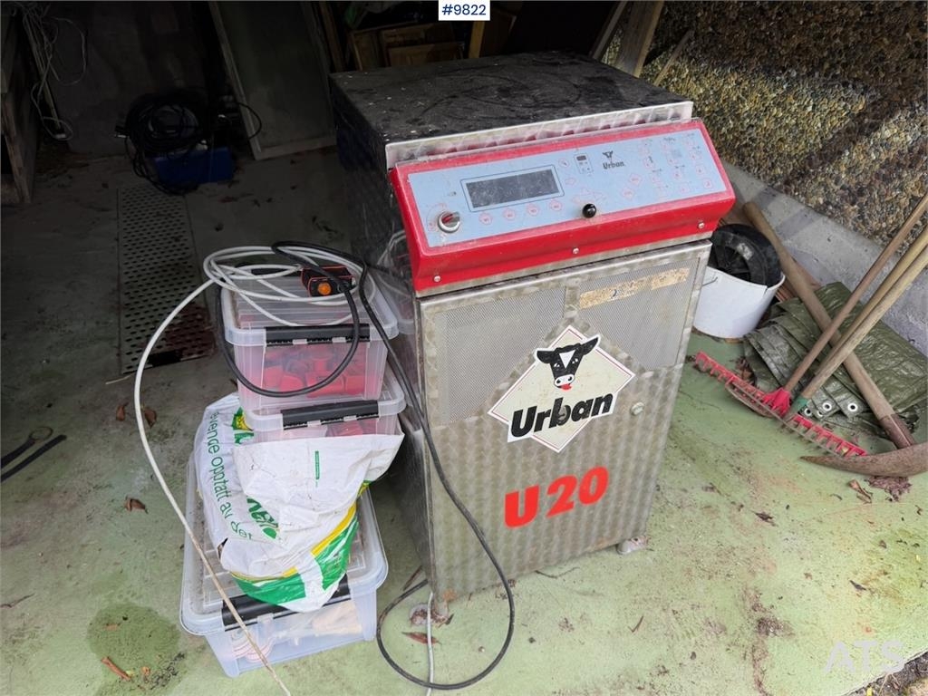 Urban U20 Kalvedrikkeautomat