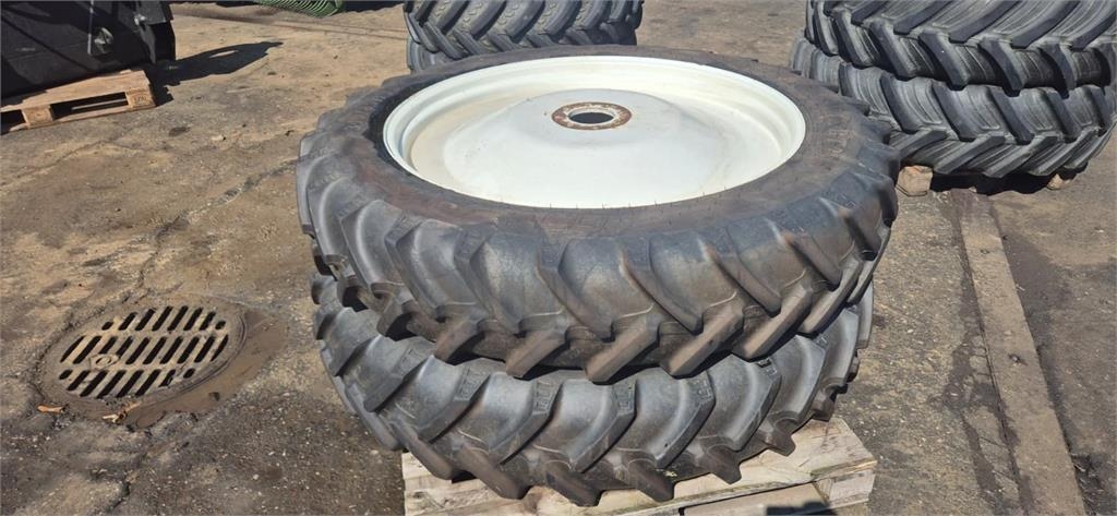 BKT 340/85 R46