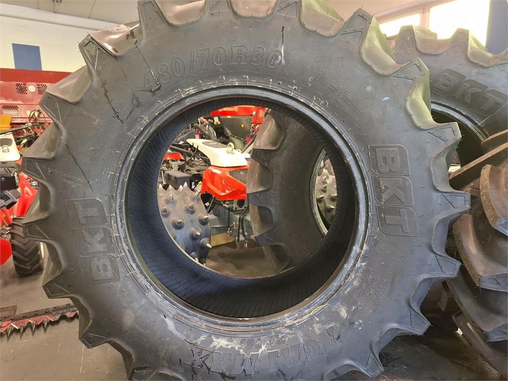 BKT RT 765 2x 480/70R30 2x 380/70R20