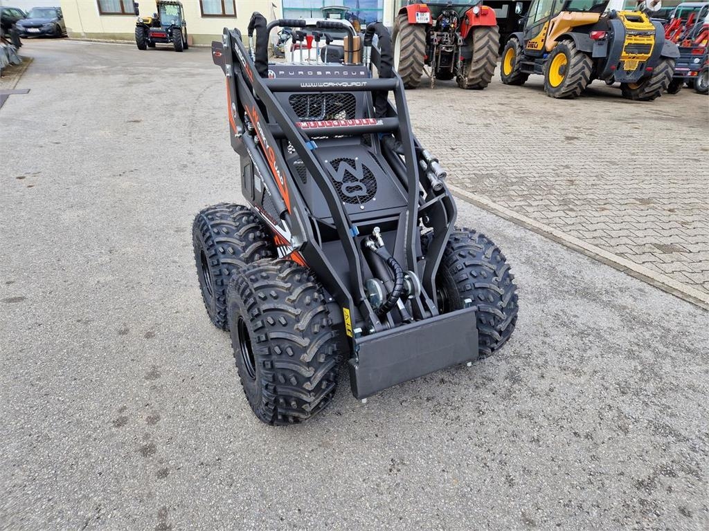 Cast SSQ 11 Plus BLACK-EDITION Skidlader