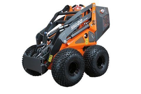 Cast SSQ 22 Minilader 4 WD TOP