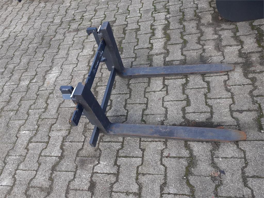 Dominator Avant Palettengabel mit 80 cm Zinken TOP