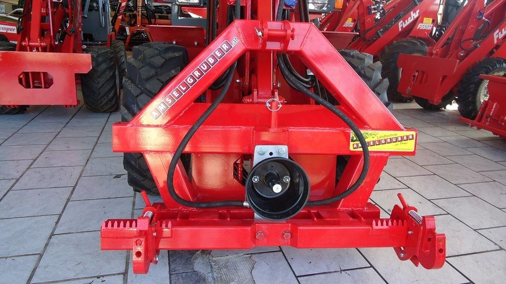 Dominator Dreipunktadapter mit Zapfwelle hydraulis
