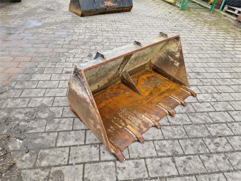 Dominator Grabschaufel mit Zähnen