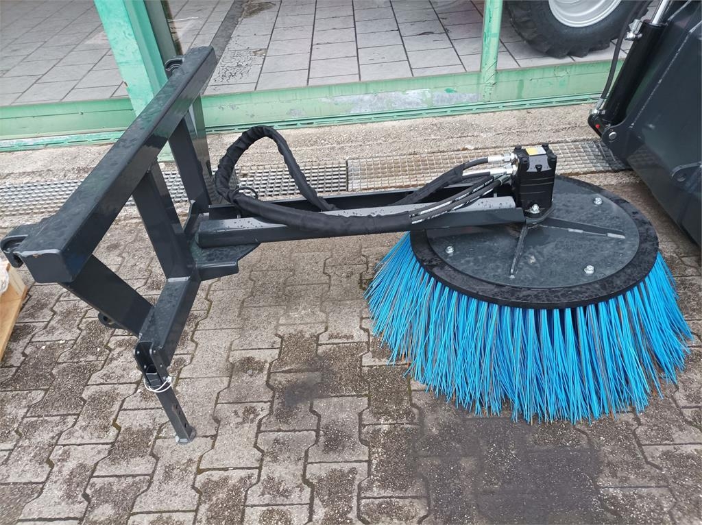 Dominator Kehrbesen hydraulisch Rundkehrbürste Pro