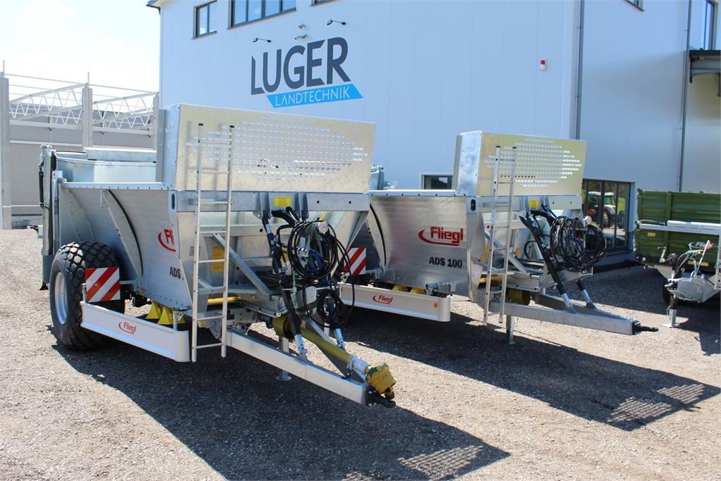 Fliegl ADS 100 Miststreuer