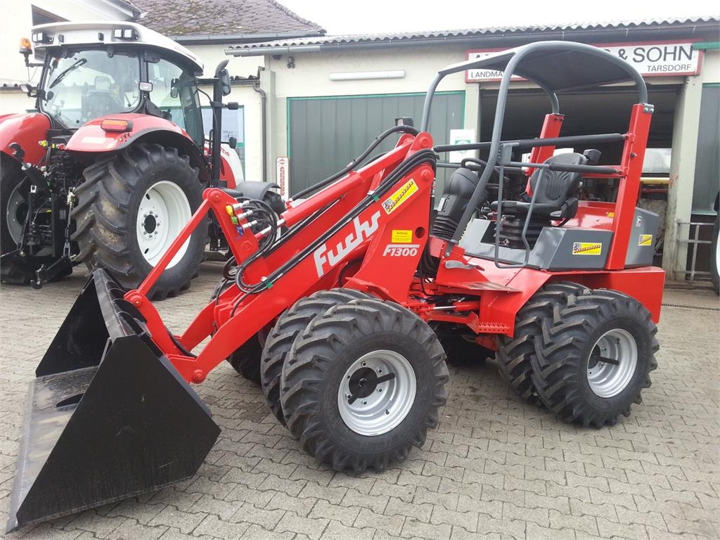Fuchs F 1300 mit 3xDW, Tandempumpe, Plaentenachsen uvm