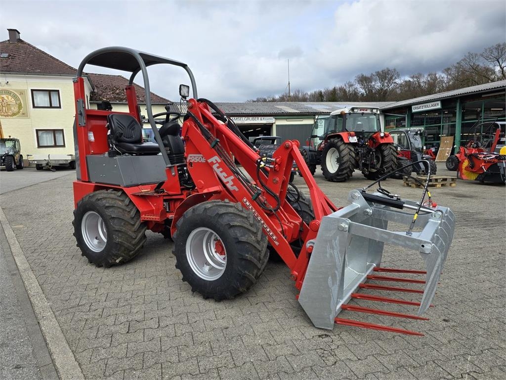 Fuchs F 950 E Elektrohoflader mit 1.450Kg Kipplast uvm