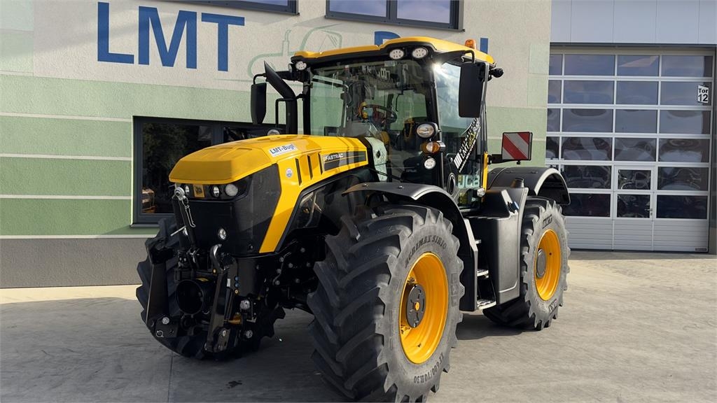 JCB Fastrac 4220
