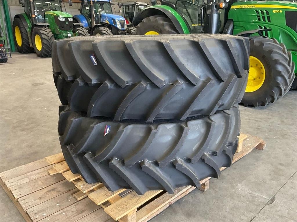John Deere 540/65 R38