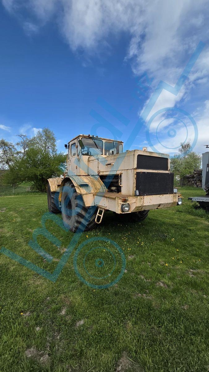 Kirovets K701