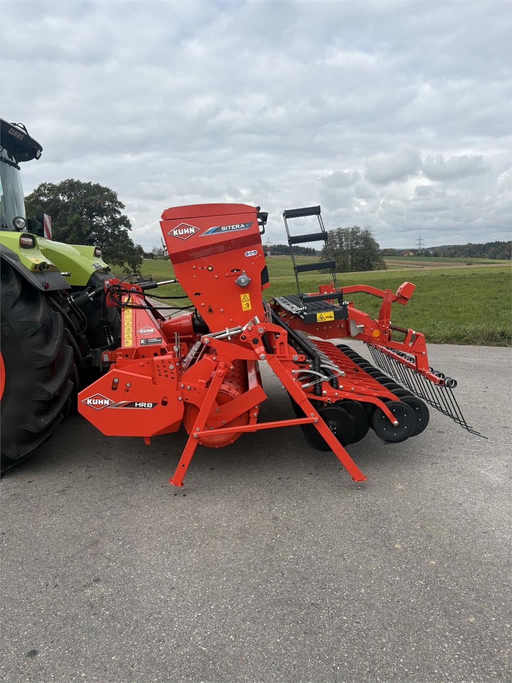 Kuhn HRB 303