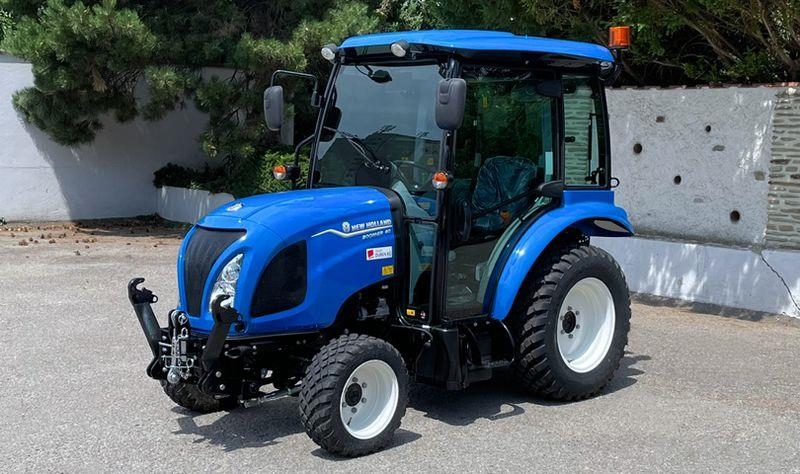 New Holland Boomer 40