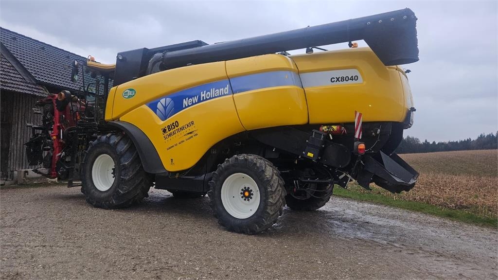 New Holland CX8040