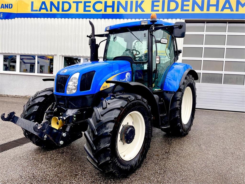 New Holland TS135A Plus