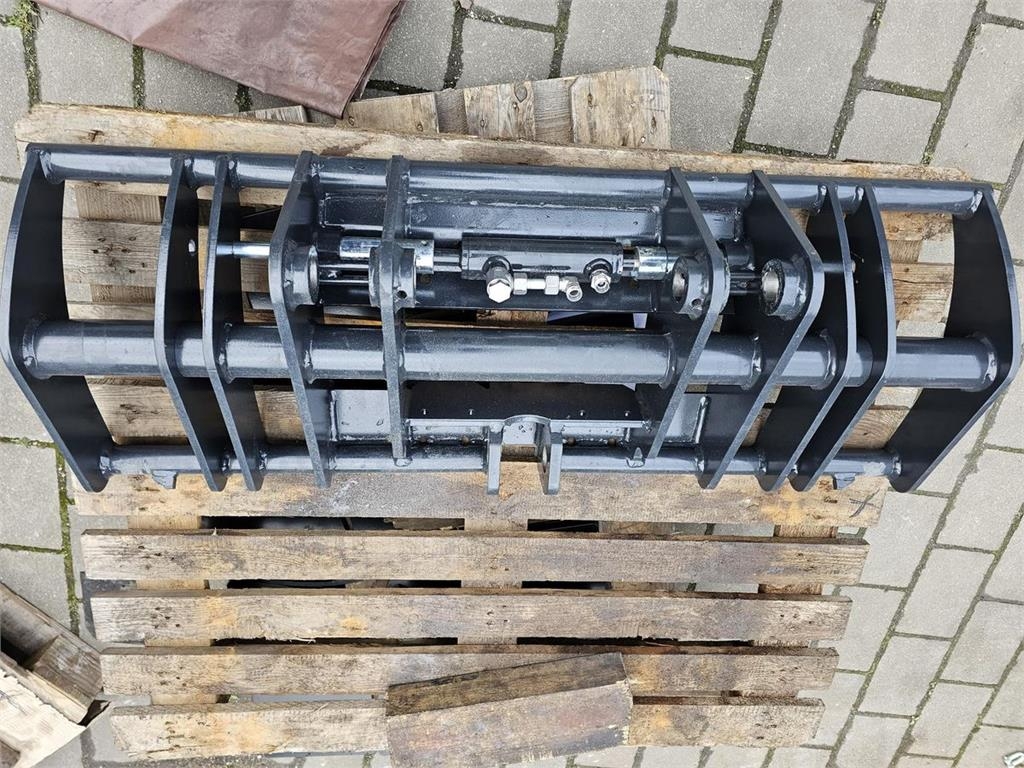 Pitbull Euro Aufnahme mit hydraulischer Verriegelung