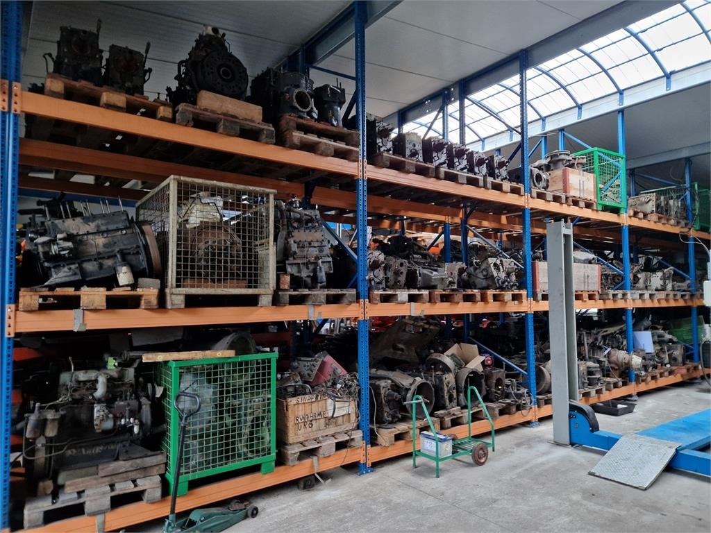 Steyr Diverse Steyr Traktor und Oldtimer Ersatzteile