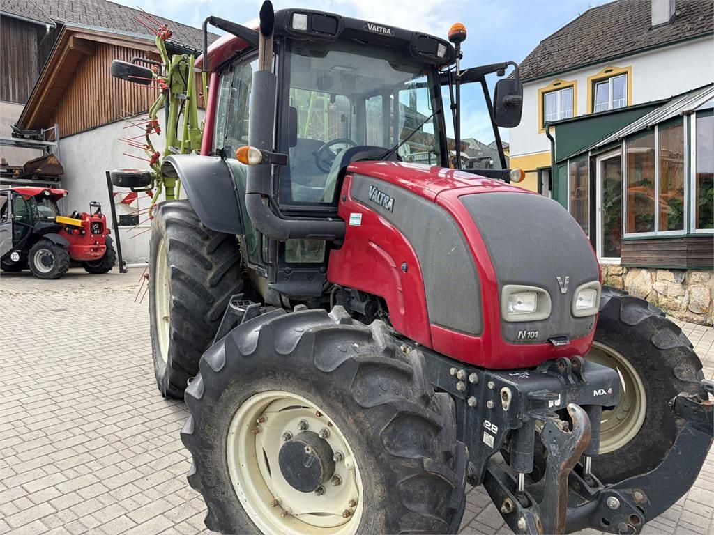 Valtra N 101 Hi-Tech